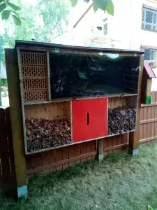 Waldenburger Zukunftshelden – Käferland Sondershausen – Insektenhotel Insektenhotel in der Kita Käferland Sondershausen